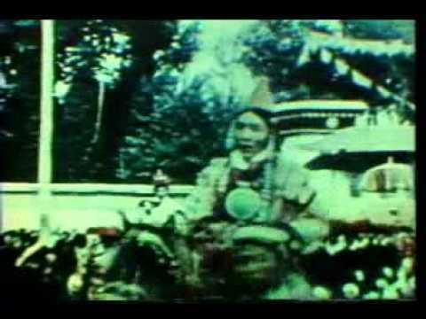 Video on: Ritual Tantric Garbs suggest Amanita Muscaria SOMA
Video on: Ritual Tantric Garbs suggest Amanita Muscaria SOMA